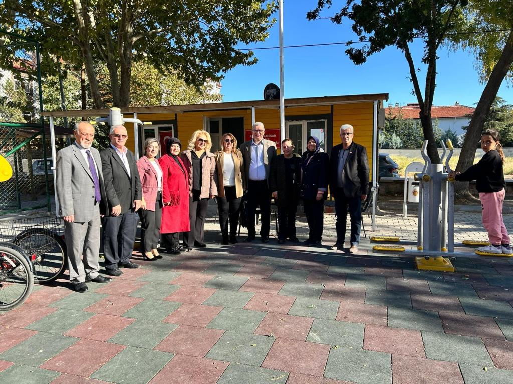 19 EKİM MUHTARLAR GÜNÜ NEDENİYLE İLİMİZDE BULUNAN MUHTAR DERNEKLERİNDEN BAZILARINI ZİYARET&nbsp;ETTİK