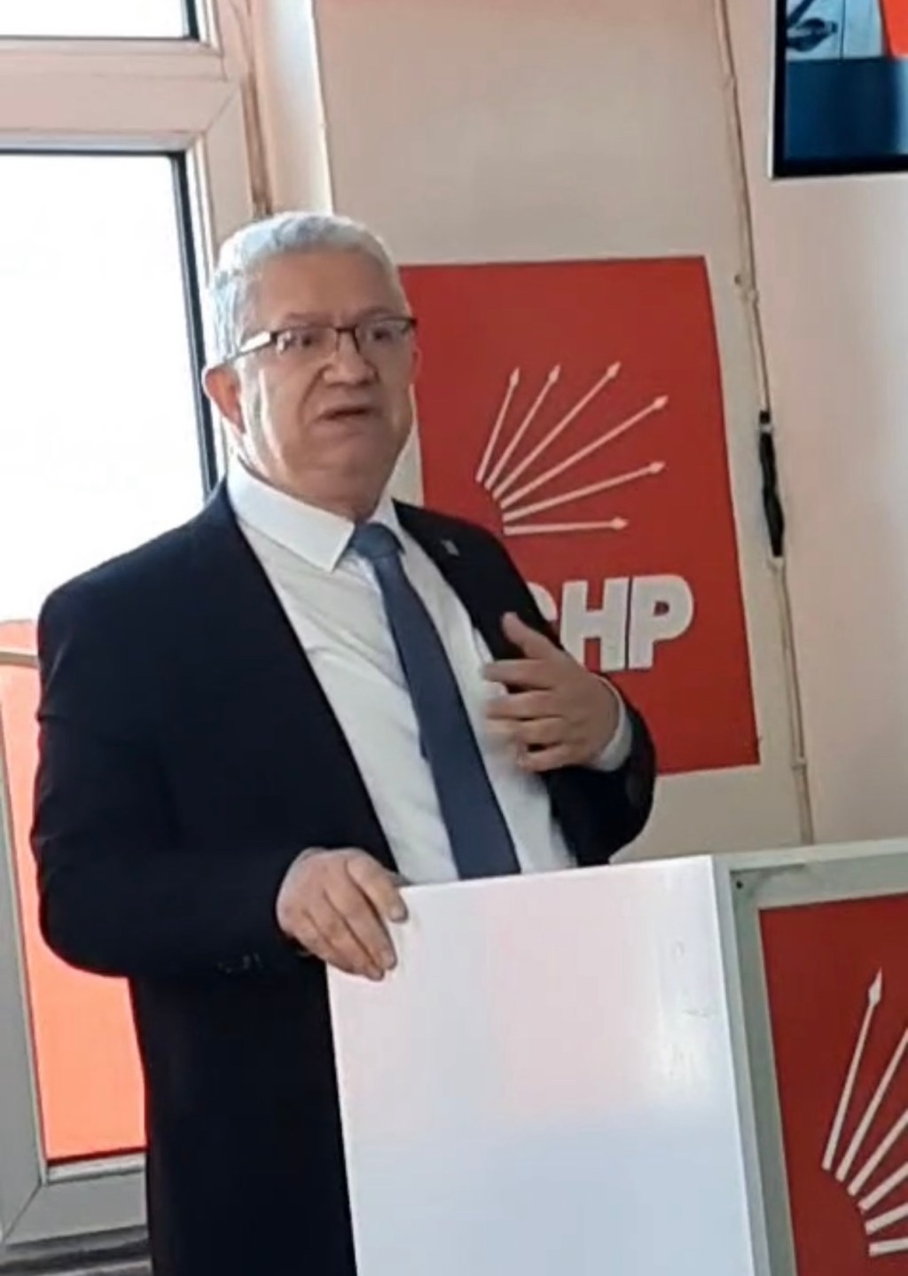 PARTİ DEVLETİNE DOĞRU…